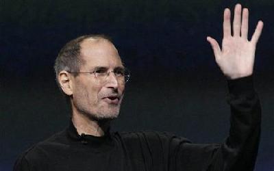 Steve Jobs step down with Apple on top